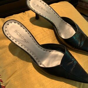 BCBG black mules with pointed toe and kitten heel